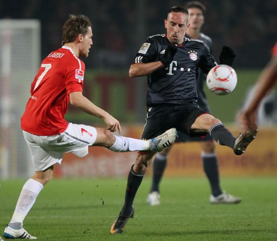 在比赛初期 在比赛初期